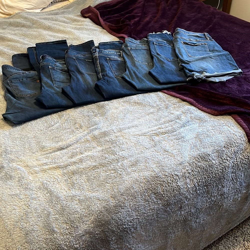 Jeans Bundle (7 Items) - Silver Jeans Co, 1822 Denim, Democracy, Liverpool, etc.